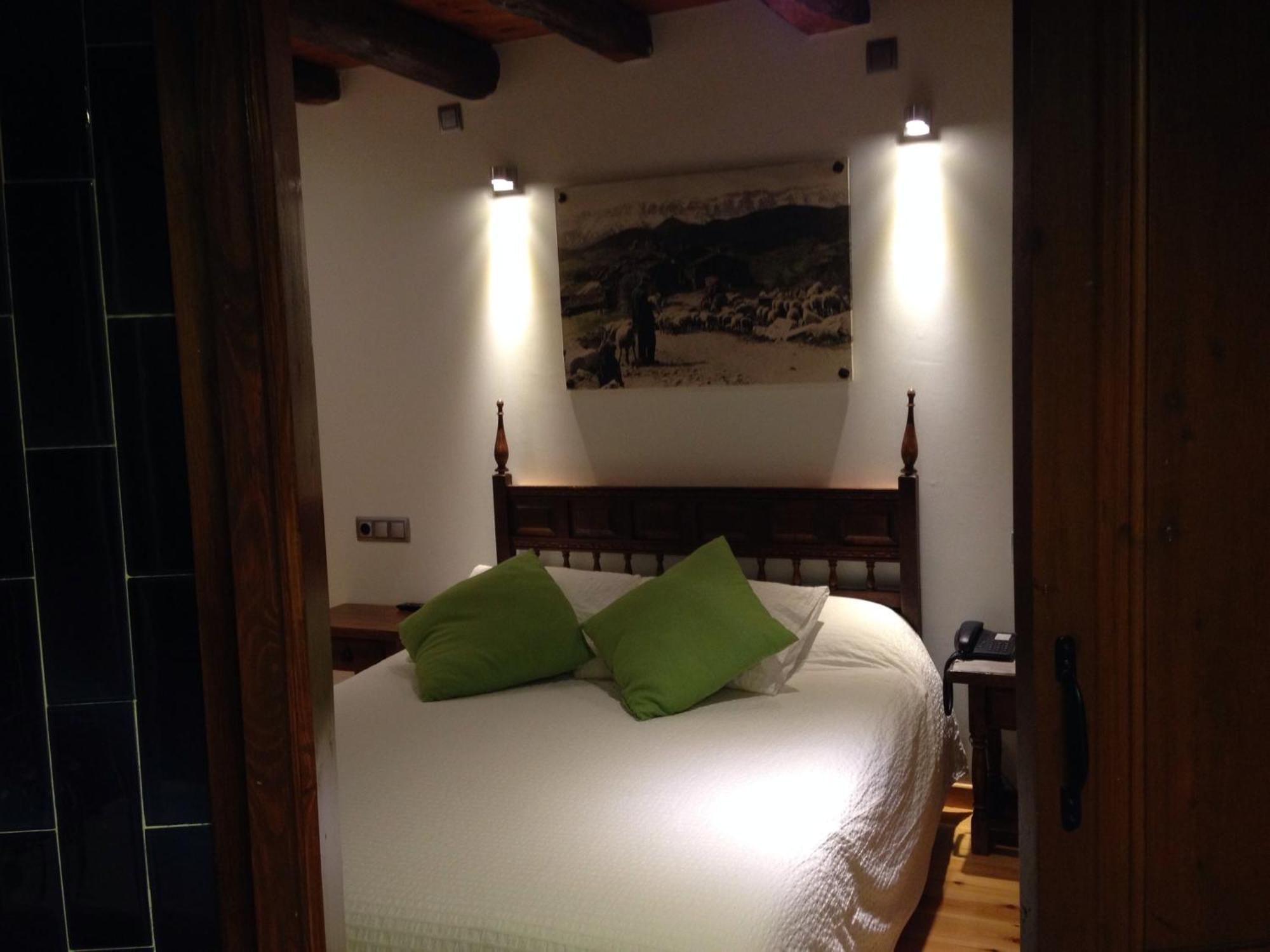 Hotel Can Borrell Meranges Room photo